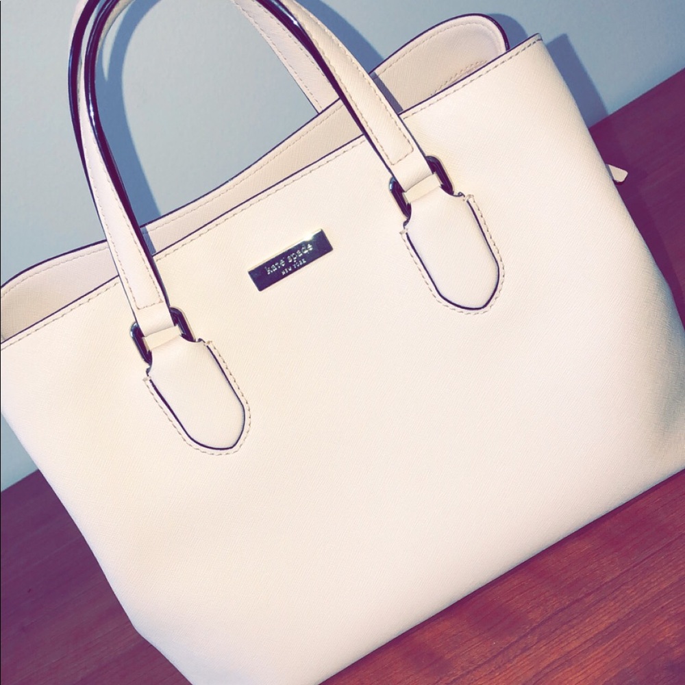 Kate Spade purse like-new condition!